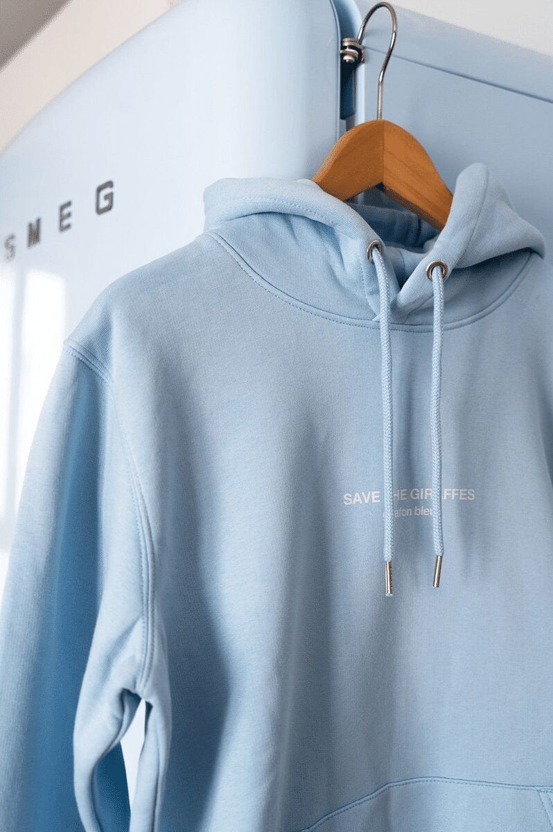 Hoodie bleu ciel "save the giraffes"