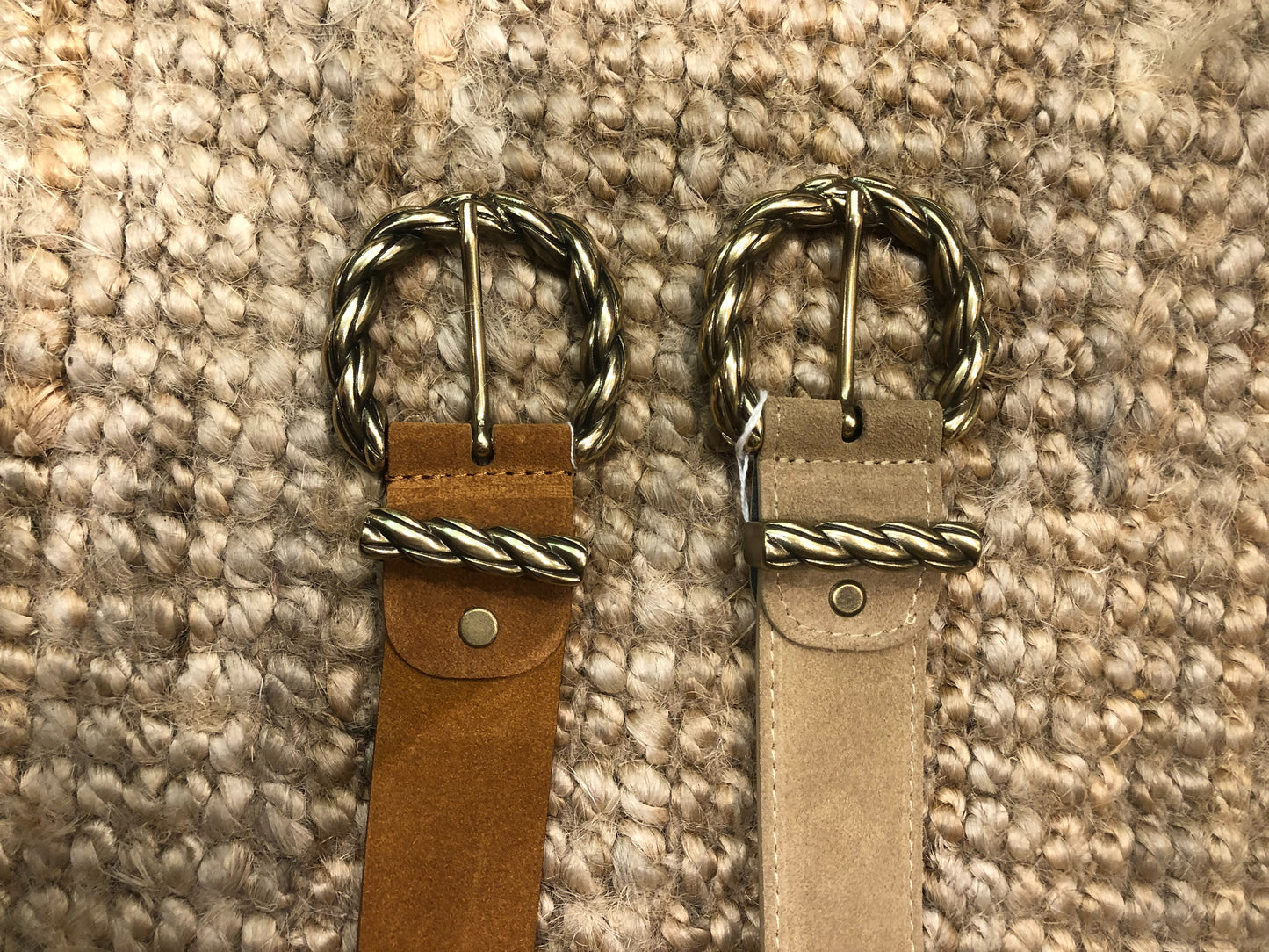 Ceinture en cuir boucle torsadée