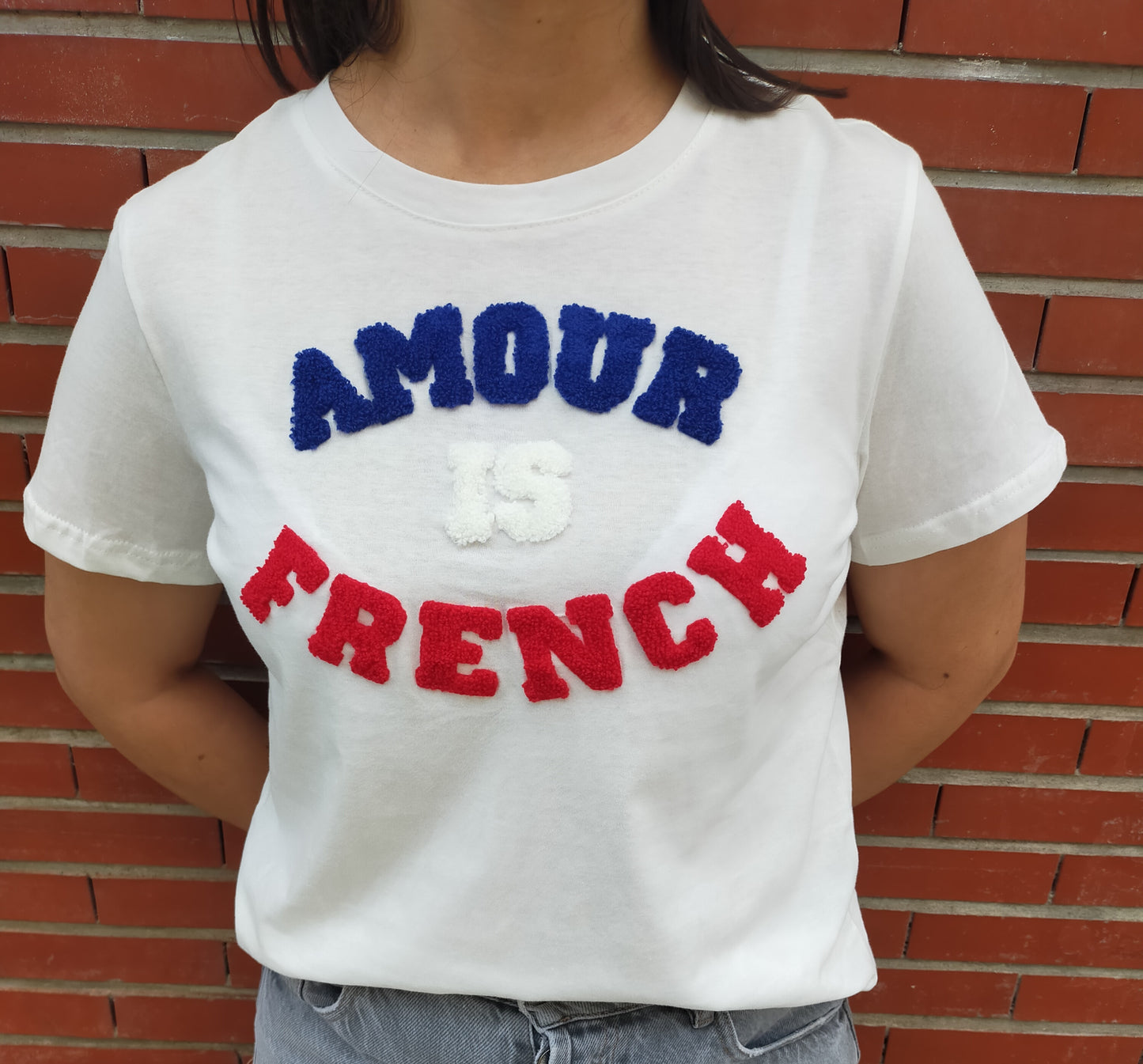 T-shirt "Amour is french"